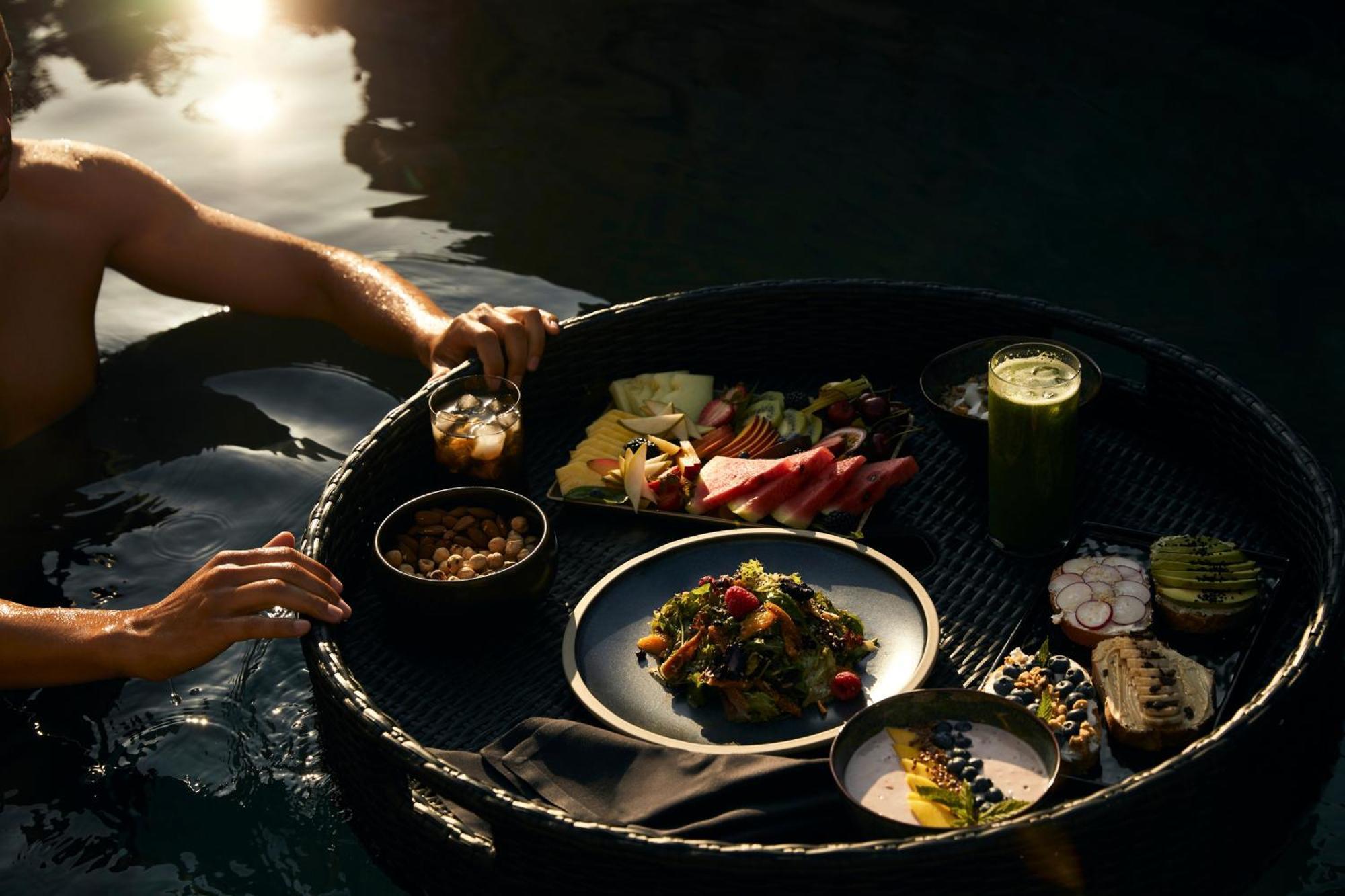 Minos Palace Resort - Adults Only Ájosz Nikólaosz Kültér fotó Floating breakfast at Four Seasons Resort, Maldives